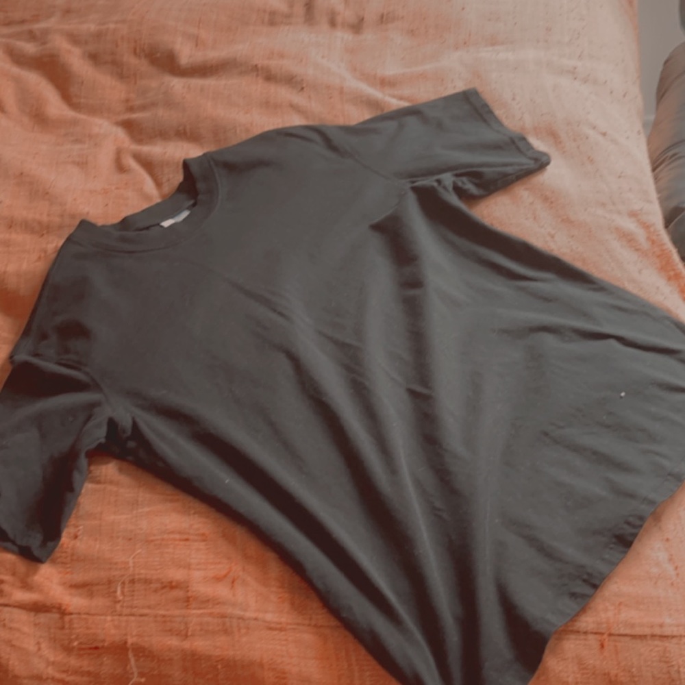 black t-shirt